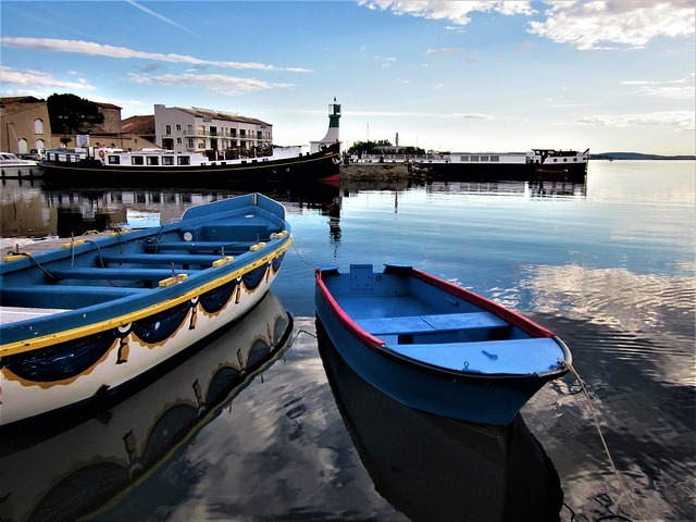Marseillan, mer et bateaux de pêche