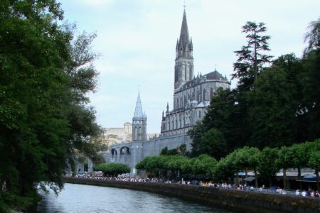 Visiter Lourdes Tourisme