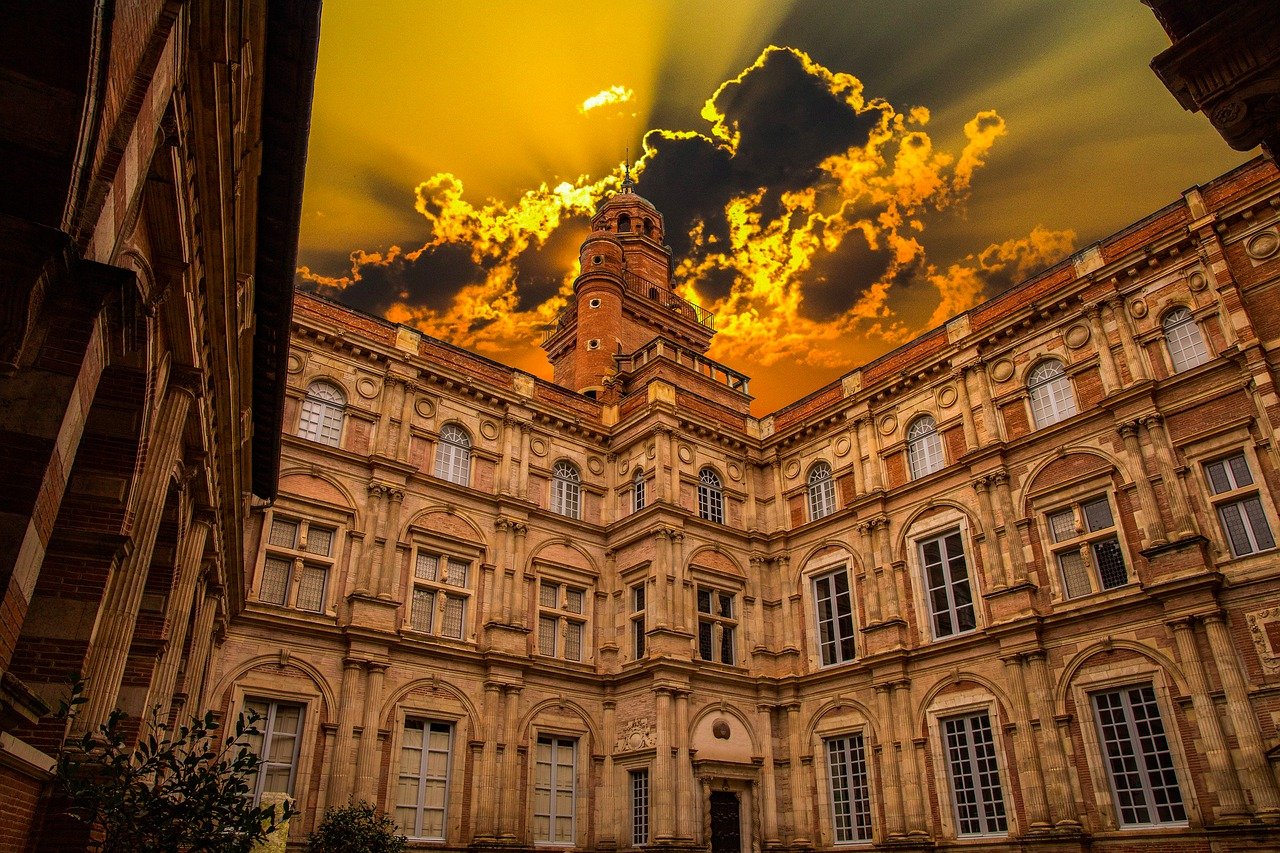 Toulouse rose palais touristique