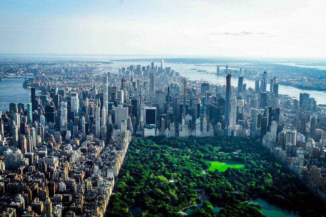 new-york-ville-depuis-le-ciel-central-park-visible-gratte-ciel