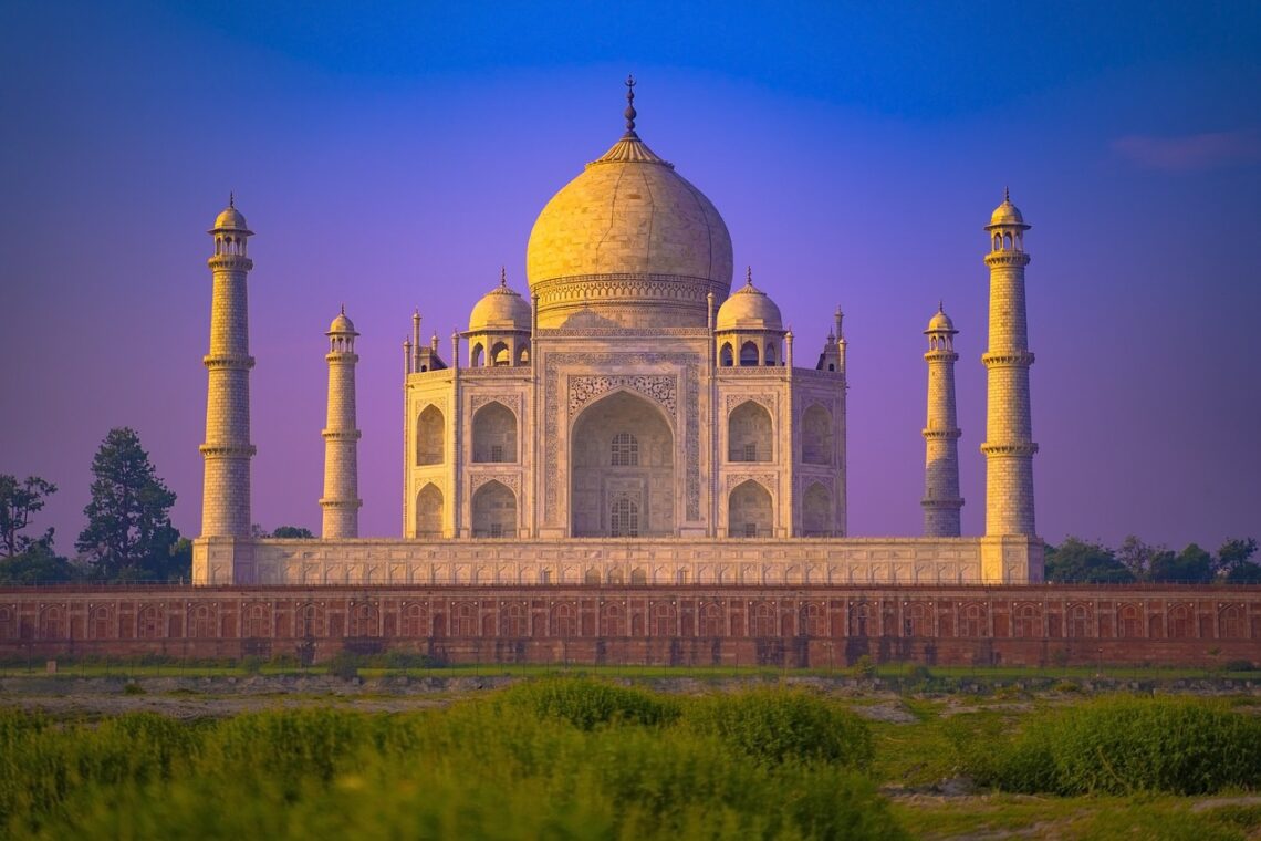 Le Taj Mahal, un monument d'Asie, la nuit